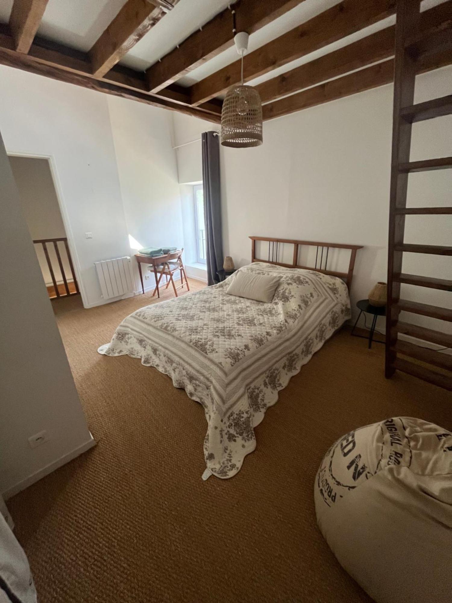 Les Ecuries Bed and Breakfast Recloses Exteriör bild