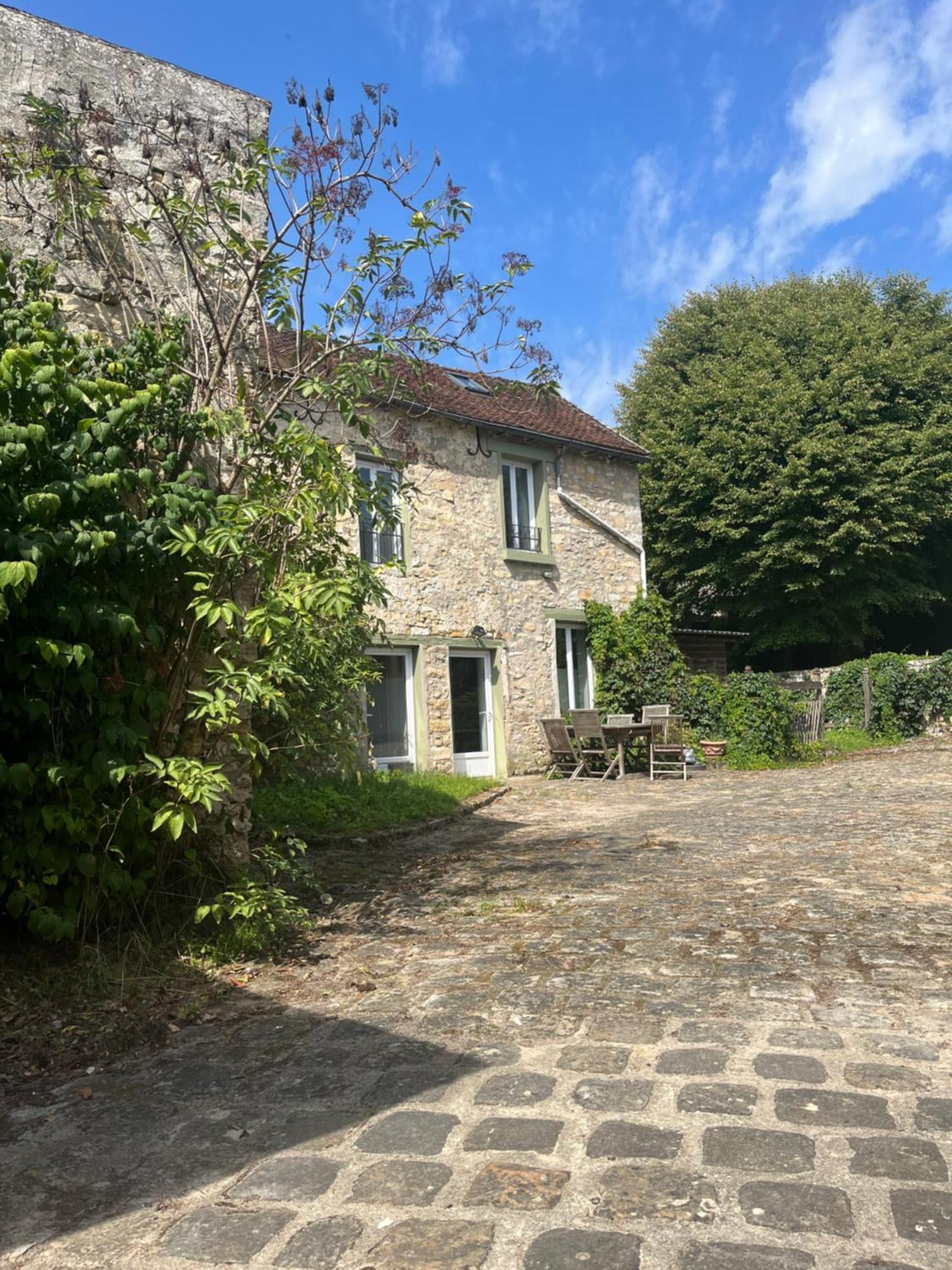 Les Ecuries Bed and Breakfast Recloses Exteriör bild