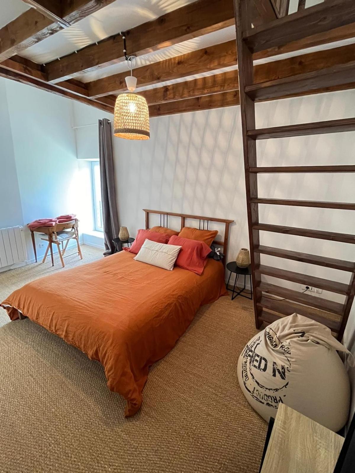 Les Ecuries Bed and Breakfast Recloses Exteriör bild