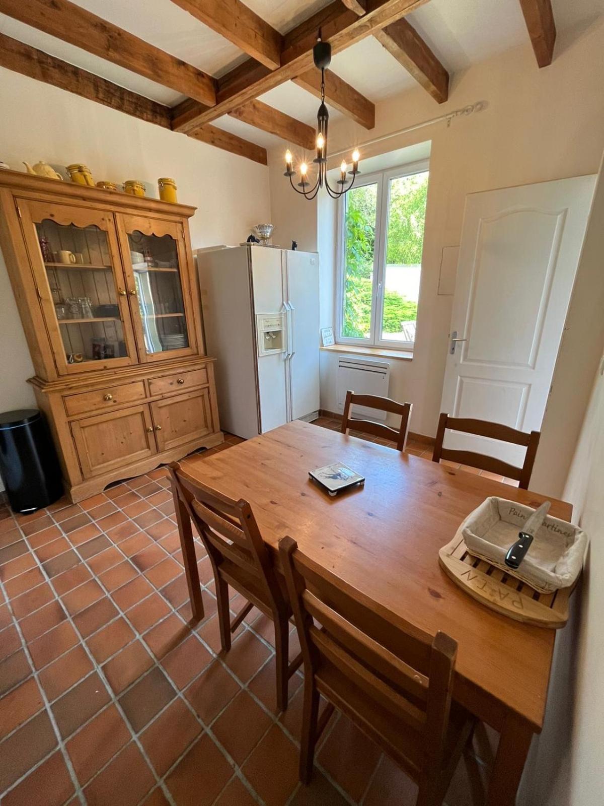 Les Ecuries Bed and Breakfast Recloses Exteriör bild